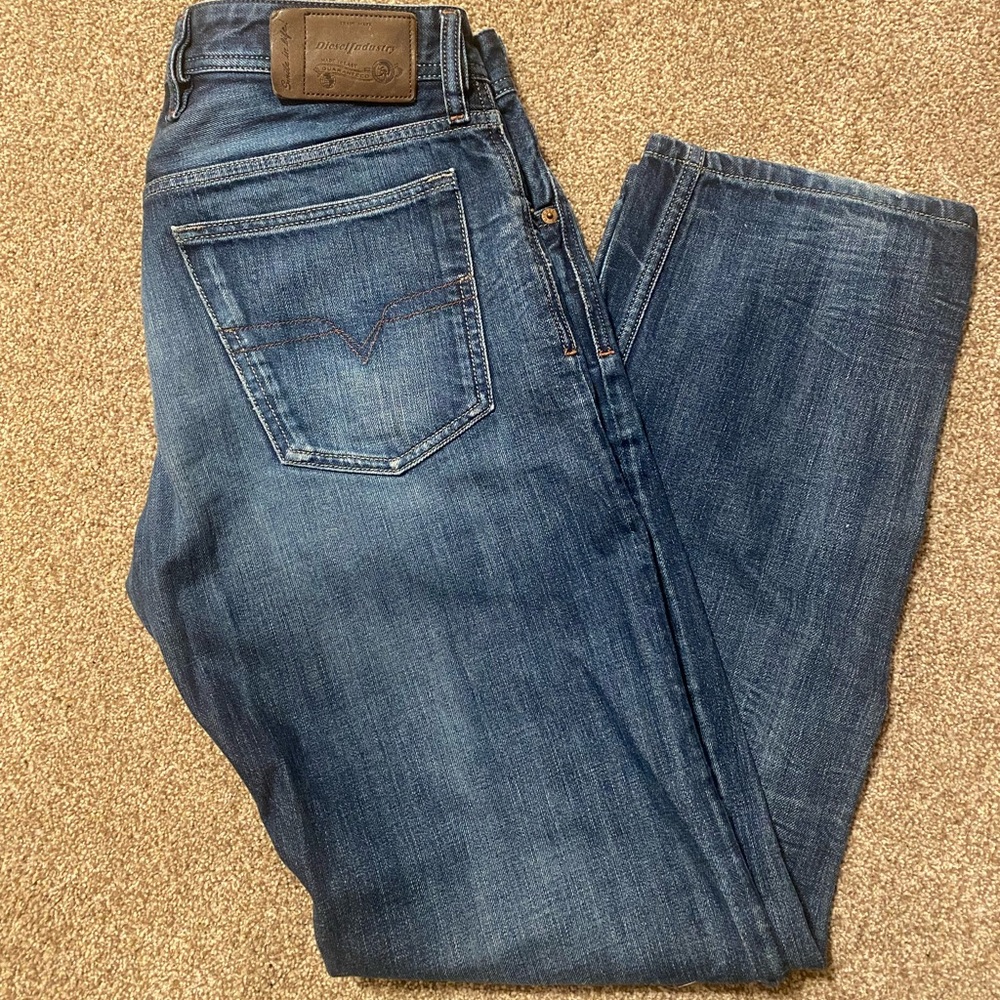 Mens diesel jeans.